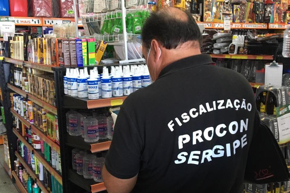 Procon realiza fiscalização na zona sul da capital e identifica propaganda enganosa em dois estabelecimentos