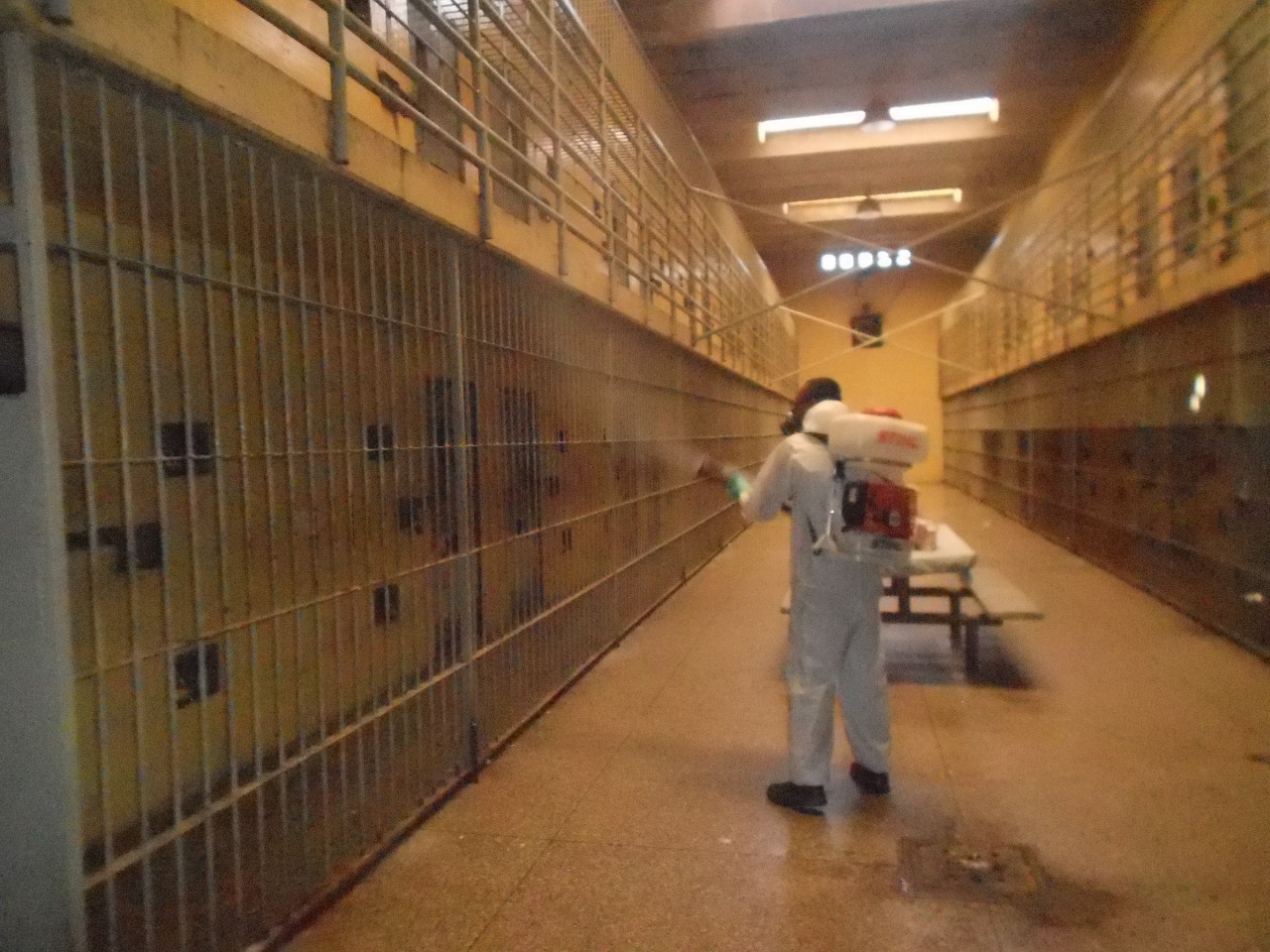 Unidades prisionais de Sergipe passam por limpeza em ação contra o Coronavírus