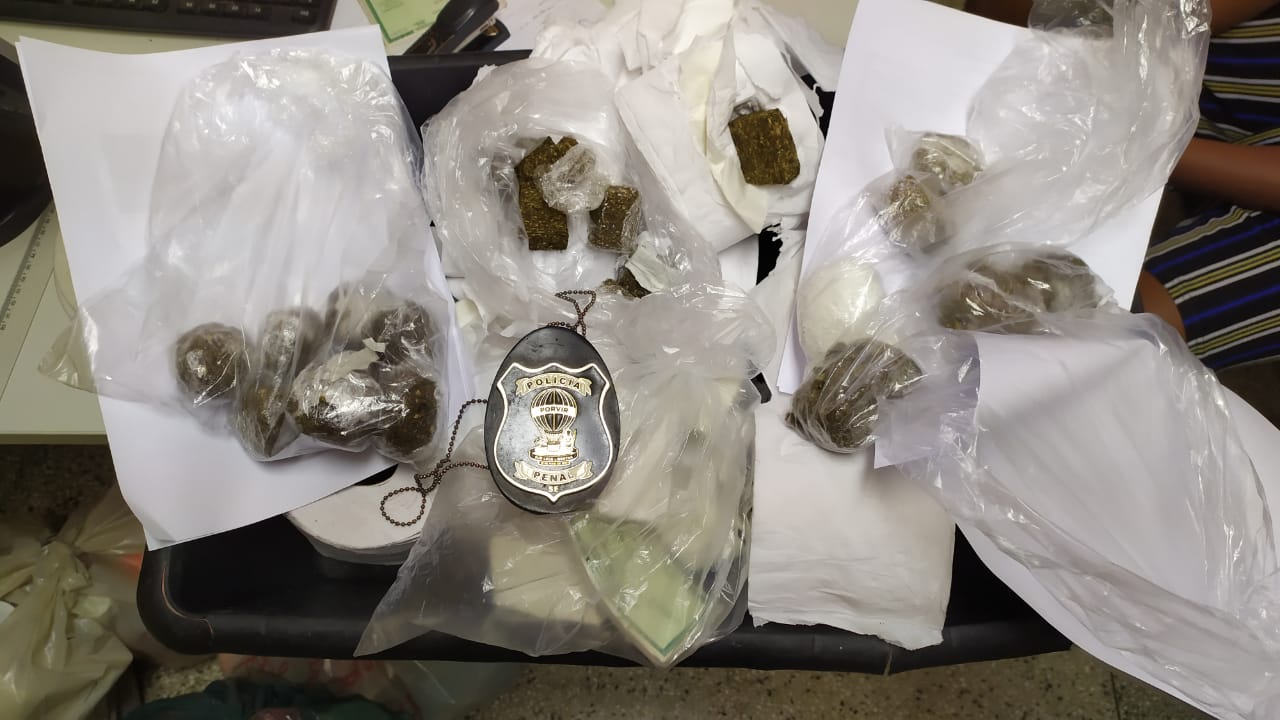 Polícia Penal prende cinco mulheres com drogas escondidas em rolos de papel higiênico no Copemcan