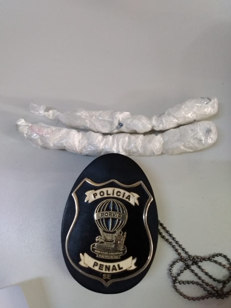 Polícia Penal flagra mulher tentando entregar cocaína a interno no Copemcan