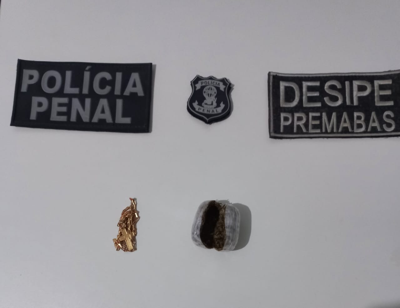 Visitantes são presas por tentativa de tráfico de drogas e tentativa de entrada com mini celular no presídio de Tobias Barreto