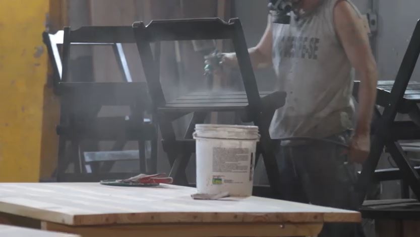 Projeto de Marcenaria no Copemcan promove ressocialização dos internos