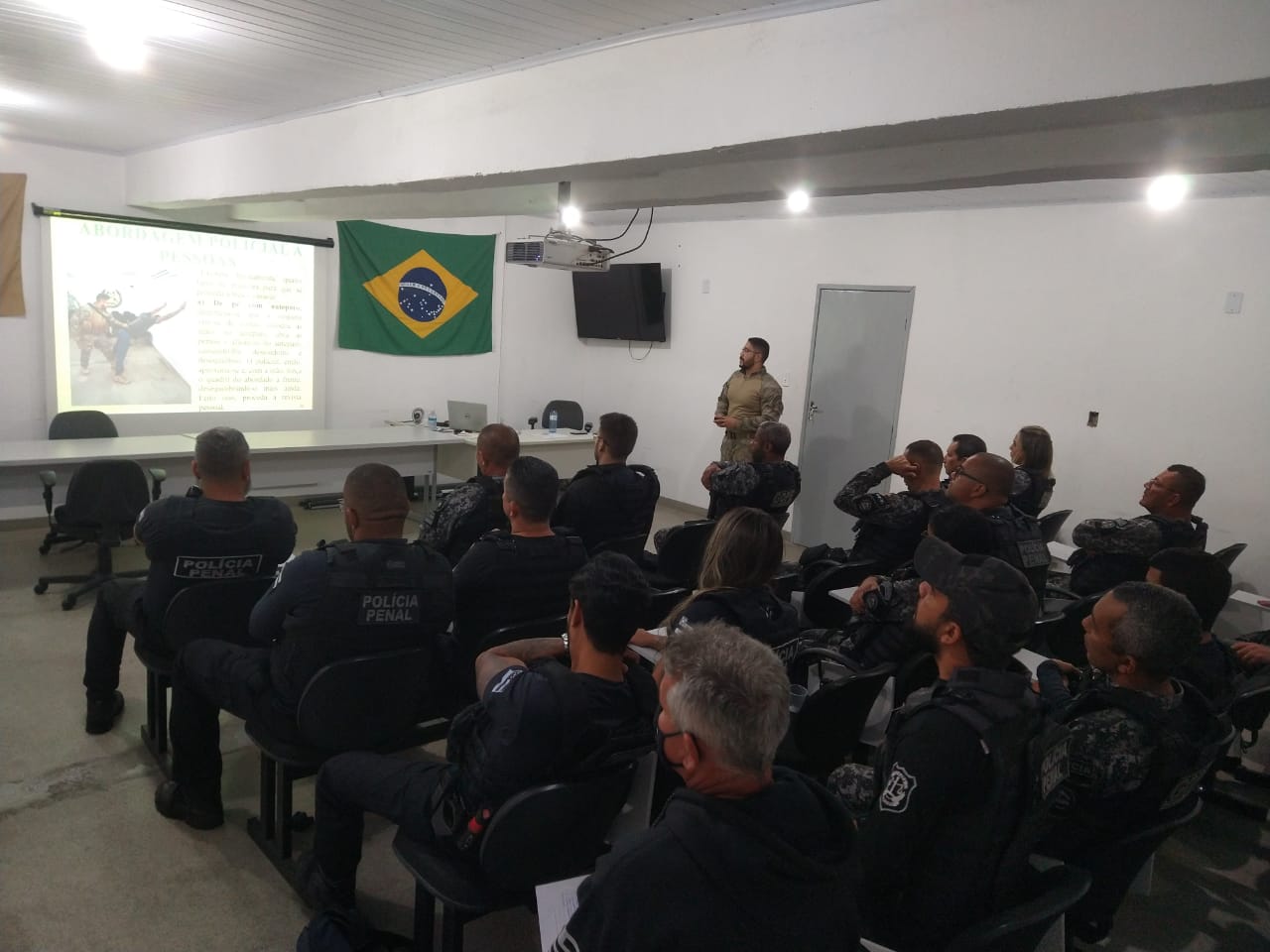 Policiais penais participam de capacitação com a CORE Sergipe