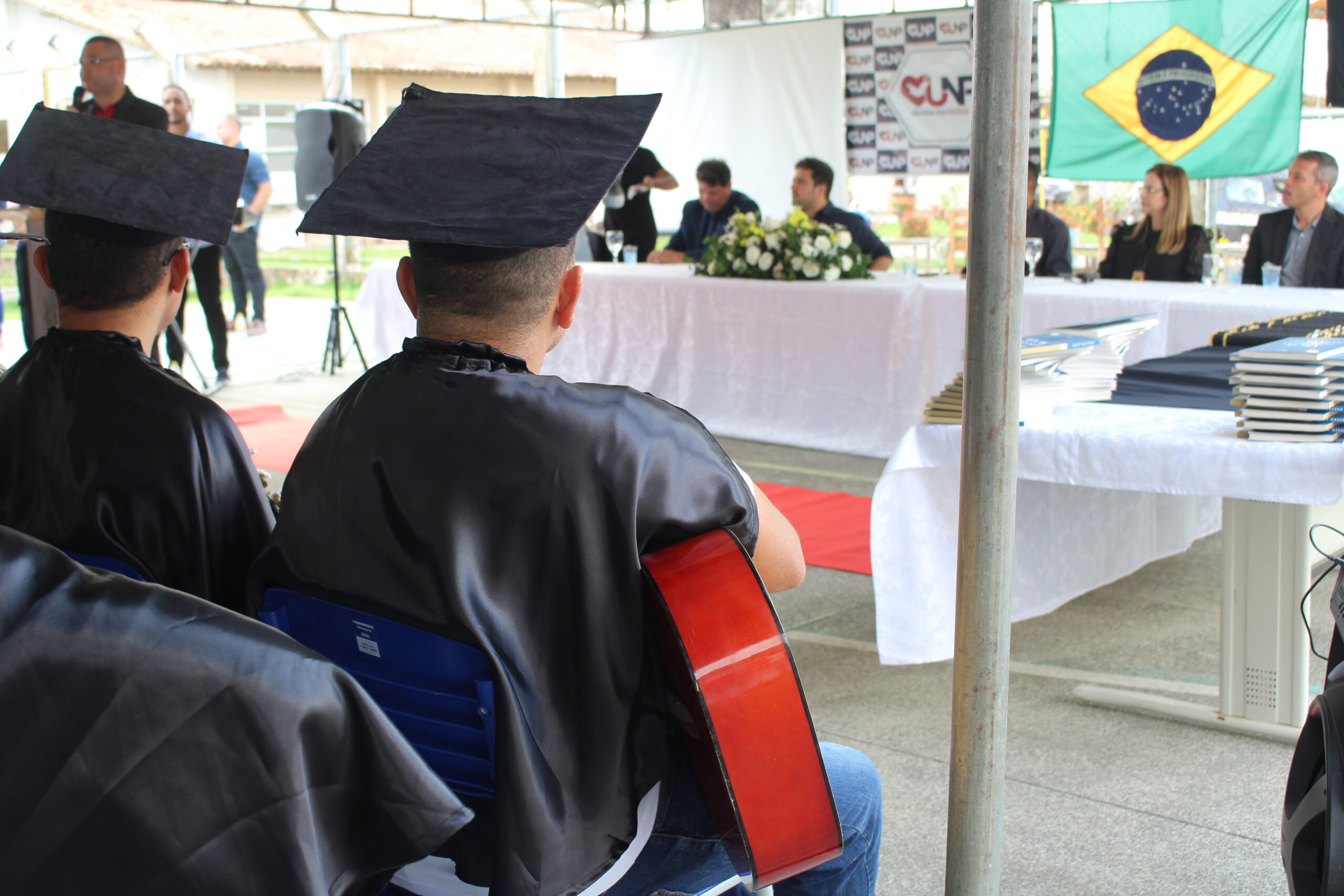 Internos do Copemcan recebem certificado de curso básico de inglês