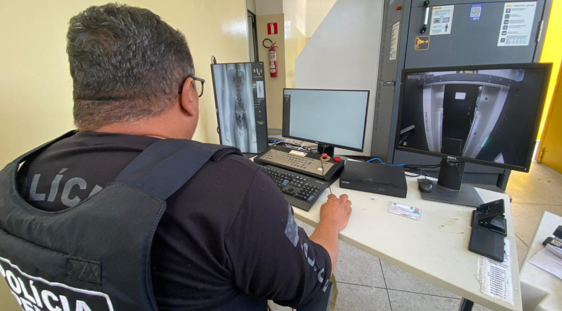 Homens são levados ao hospital após serem flagrados com drogas no estômago no Presab