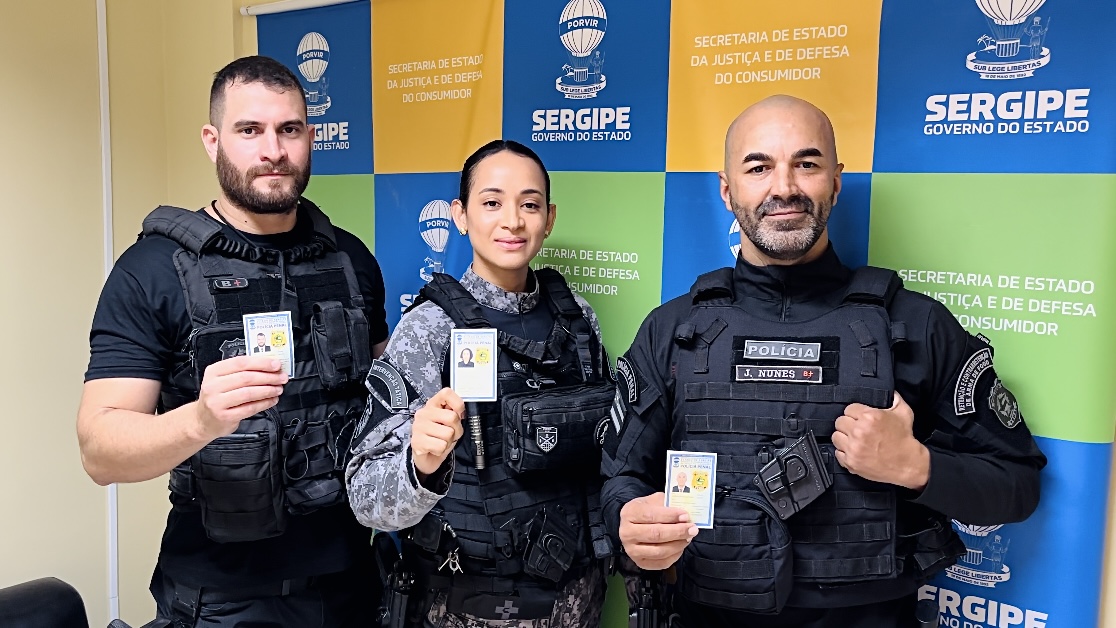 Policiais penais de Sergipe recebem nova identidade funcional